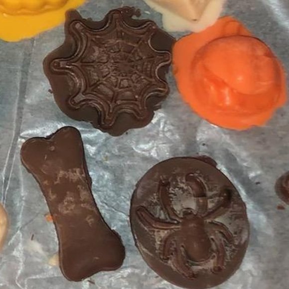 🕷 Spiders Silicone Ice Tray Chocolates Jello Shots Mold Drinks Party Kids New - Picture 7 of 12